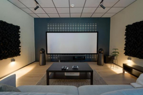 Huoneisto elokuvateatterilla Studio apartment with the movie theater Lahti